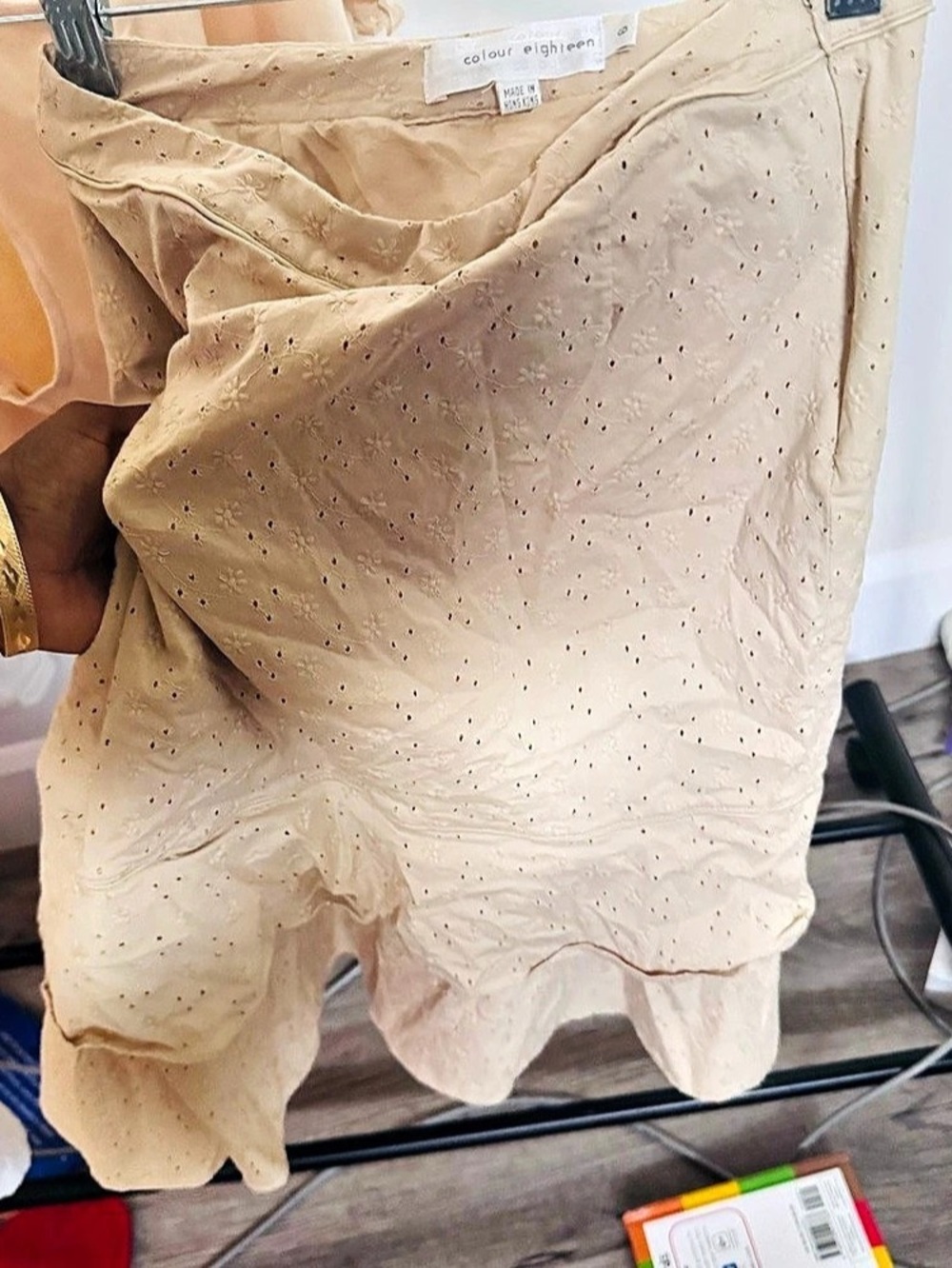 Color Eighteen Eyelet Top & SKirt Set in Blush Size Medium - Picture 3 of 4